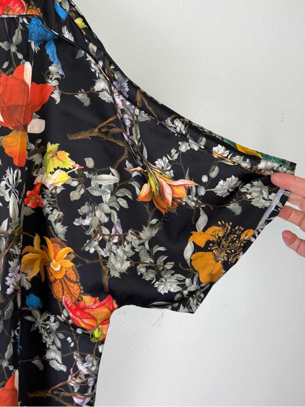 Pari Passu Marni Floral Blouse Silky Short Sleeve Back Zip Top Size 22 NWOT - Picture 11 of 13